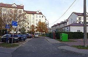 Najkrótsza uliczka na Bemowie? Poznajcie Kołczana i historię Górc