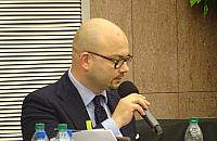 Bazar Trocka, dyskusje, próba odwołania przewodniczącego. Gorąca sesja