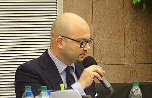 Bazar Trocka, dyskusje, próba odwołania przewodniczącego. Gorąca sesja