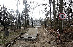 Budują ścieżkę rowerową wzdłuż Radiowej