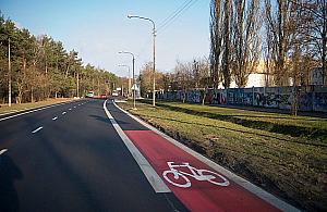 Wóycickiego: najdłuższe pasy rowerowe w Warszawie