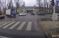 Jak rozbić się o tramwaj? "No i sobie pojechaliśmy". Zobacz film