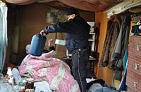 Gdzie na Bia�o��ce koczuj� bezdomni? Pom� stra�nikom