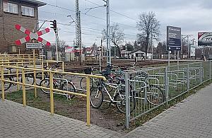 Absurdalny parking rowerowy