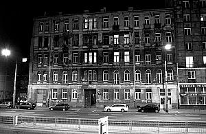 Leszno 73 na sprzedaż. Co czeka 100-letnią kamienicę?