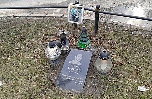 Jak upamiętniać ofiary wypadków? Drogowcy usuną tablice i krzyże