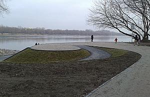 Coraz bliżej przystani na Młocinach. Co urządzić obok?