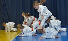 Karate - od dziecka do czarnego pasa. Masters Dojo trenuje całe rodziny