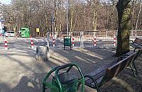 Dziwny skwerek na Strumykowej