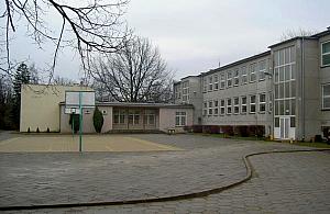 Podstawówka przy Samogłoska zyska piętro dla przedszkolaków