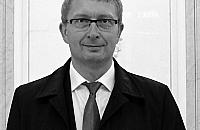 Zmar� Artur G�rski, pose� z Warszawy
