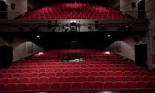 Rodzice idą do kina, dzieckiem opiekuje się animator