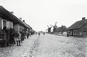 Sto lat temu Wola przyłączyła się do Warszawy. Czy może Warszawa do Woli?