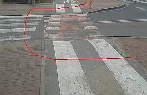 "Pijana" ścieżka rowerowa na Jagiellońskiej