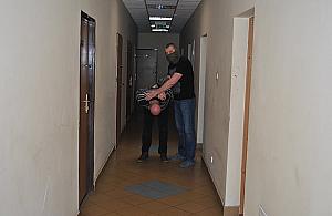 Awantura i bijatyka na domówce w Falenicy