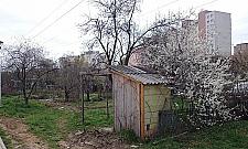 Centrum dzielnicy szpecą rudery. "To idealne miejsce na park"