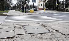 Przyszła kolej na Bródno. Kilometry nowych chodników