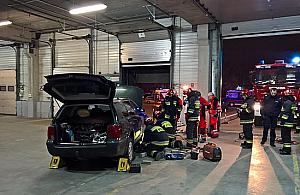 Śmiertelny wypadek na Księcia Ziemowita. Mężczyznę przygniótł samochód