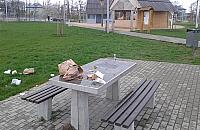 Domówki w Parku Magiczna. "To stała grupa imprezowiczów"