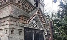 Niesamowity budynek na Jelonkach