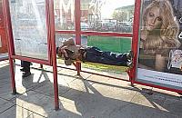 Bezdomni w autobusach i tramwajach: zaostrzenie przepisów