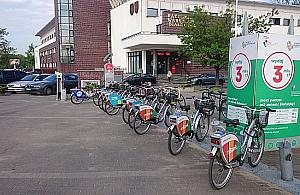 2 + 2 = 4. Więcej Veturilo na Białołęce