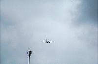 Samoloty nad Bemowem. "Hałas jak na pasie startowym"