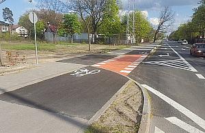 Co dalej z Biedronką w Aninie? Wybudowano już wjazd