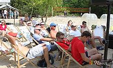 Romantyczna Plaża z promem i wieżą widokową