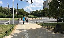 Remontują chodniki na Bródnie