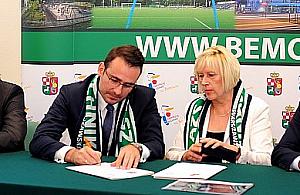 Uczniowie z Bemowa będą ćwiczyć z siatkarskimi mistrzami