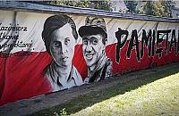 Mural dla Piechotk�w. Pobrali si� w czasie Powstania Warszawskiego