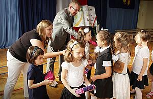 Pierwszoklasiści dostali prezenty na dobry start