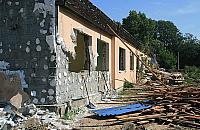 Dom samotnej matki zburzony. "Kobietom wci�� mo�na pom�c"