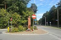 Absurd z Boernerowa. "Pomnik jak dziadek parkingowy"