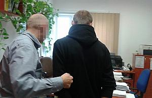 Liczył na seks z 14-latką. Nie wiedział, że czatuje z mężczyzną