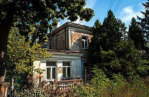 Ocalone wille Wawra. "Wciąż widać resztki dawnej świetności"