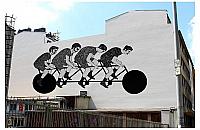 Cykli�ci na Ogrodowej. Nowy wolski mural