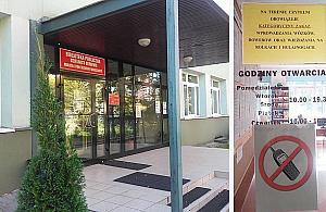 Matka z wózkiem nie wejdzie do biblioteki. "Musimy przewidywać zagrożenia"