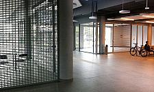 Nowy dworzec wciąż pusty. Kiedy kasy, sklepy lub kawiarnie?