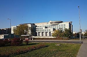 16 lat straszydła przy Maczka. Co się dzieje z polsko-rosyjskim biurowcem?