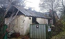 Nocny pożar przy Czarodzieja. Spłonął dom