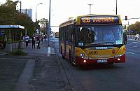 Autobus co p� godziny. "Jedna awaria i jeste�my odci�ci"