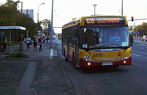 Autobus co pół godziny. "Jedna awaria i jesteśmy odcięci"