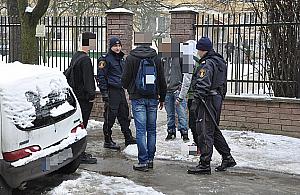 500 minus. Za "dymka" na przystanku