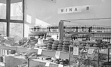 Społem przy lasku. "Tu koledzy z klasy kradli pączki"