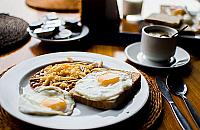 Chorzy na własne życzenie? O tym, jak karmimy nasze choroby