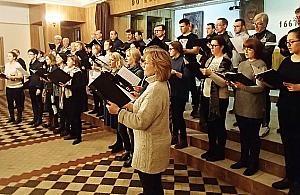 Trzy chóry na Trzech Króli. Niecodzienny koncert w Płudach