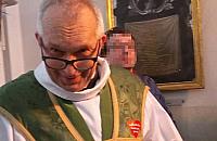 Ksiądz z serduszkiem. "Tak trzymać!"