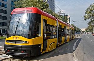 Uczniowie podstawówek i gimnazjaliści jeżdżą za darmo